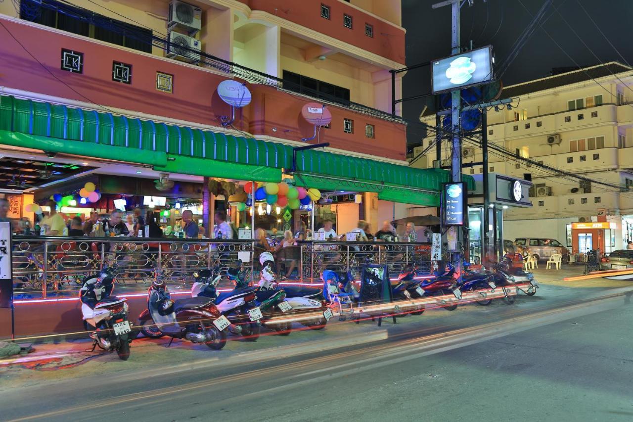 פאטאיה Harrys Hotel Bar & Restaurant מראה חיצוני תמונה