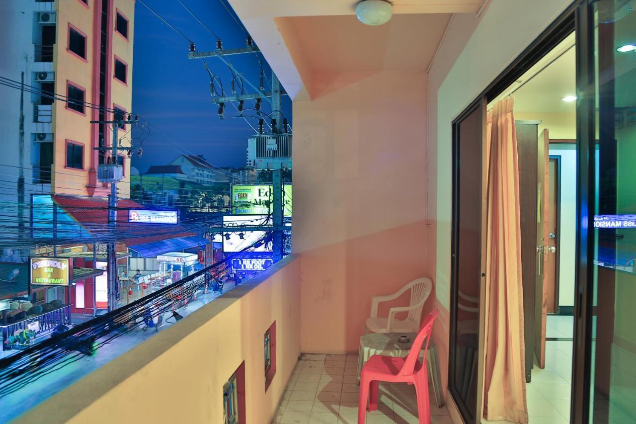 פאטאיה Harrys Hotel Bar & Restaurant מראה חיצוני תמונה