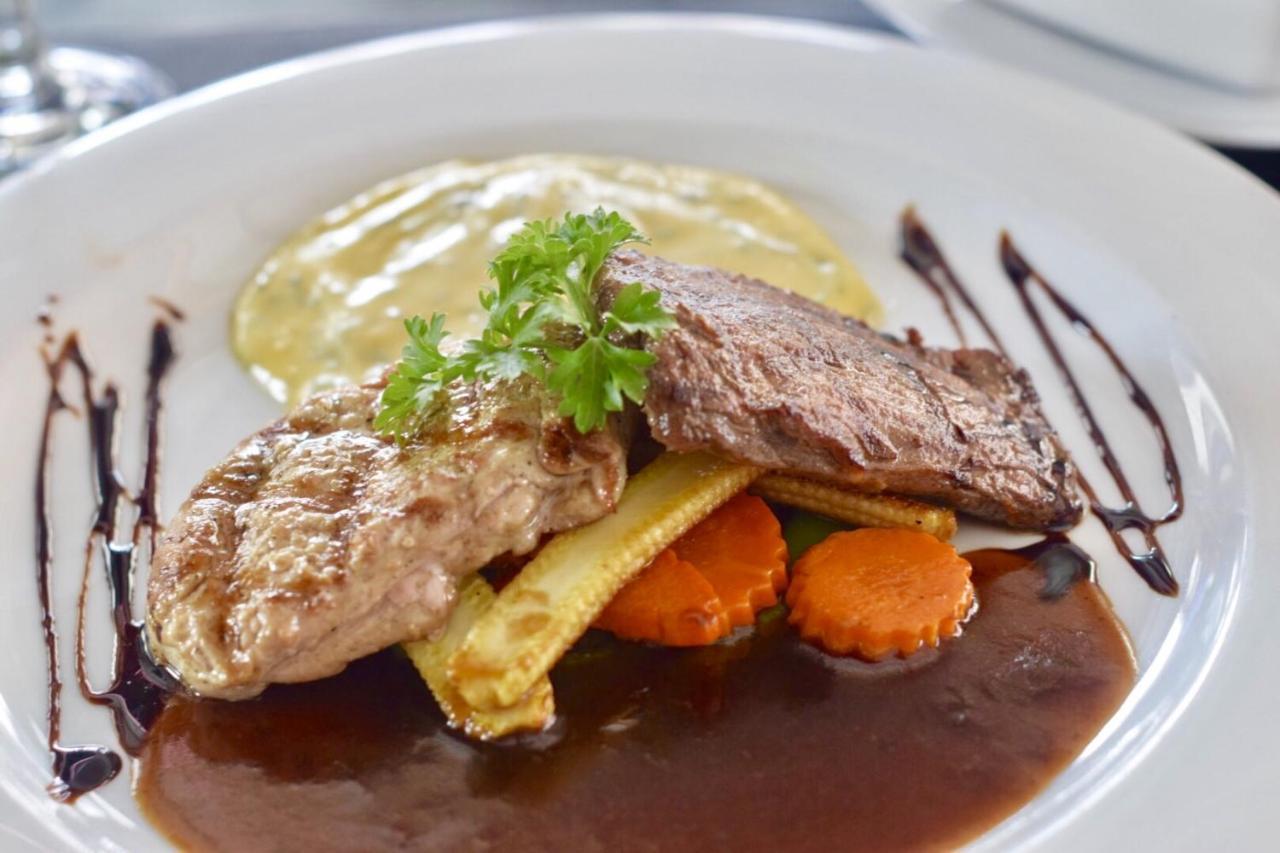 פאטאיה Harrys Hotel Bar & Restaurant מראה חיצוני תמונה